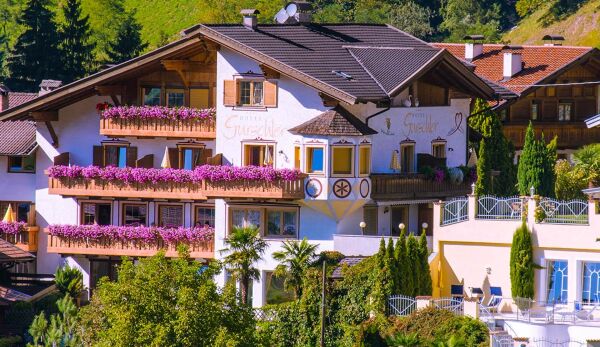 HOTEL GURSCHLER, St. Leonhard in Passeier HOTEL GURSCHLER, St. Leonhard in Passeier